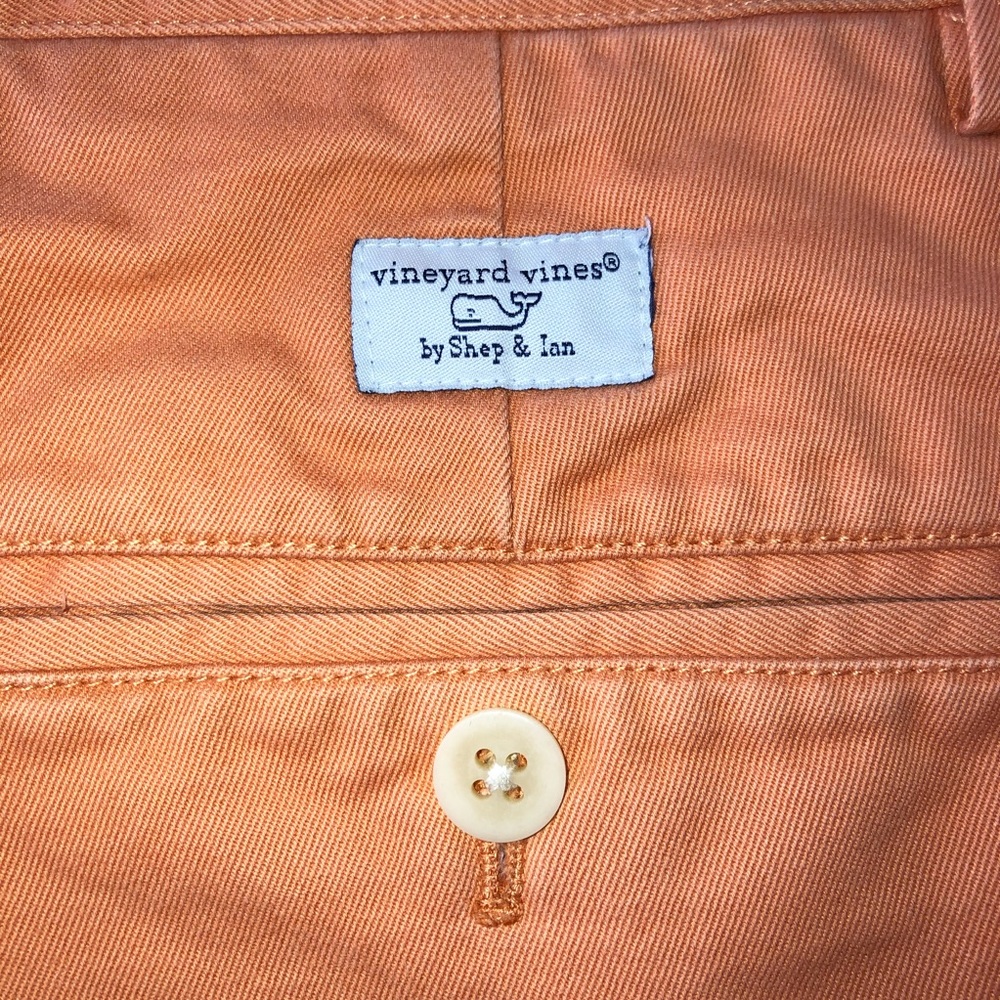 Vineyard Vine men’s Shorts - Picture 3 of 6